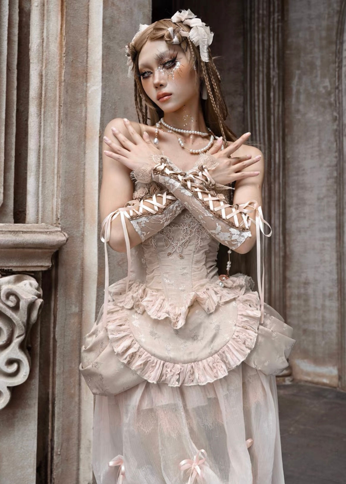 Rococo ballerina sleevelet